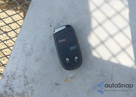 2016 Chrysler 200 Limited z USA, uszkodzony, nr VIN 1C3CCCAB9GN174074